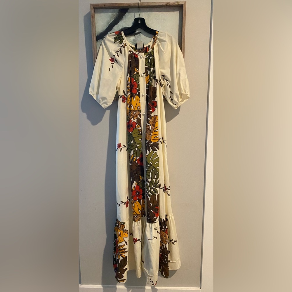 Hilo Hattie Cream and Multicolor Maxi Dress medium Vintage